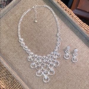 🎉HP🎉 1946 Costume Faux Diamond Choker & Earrings
